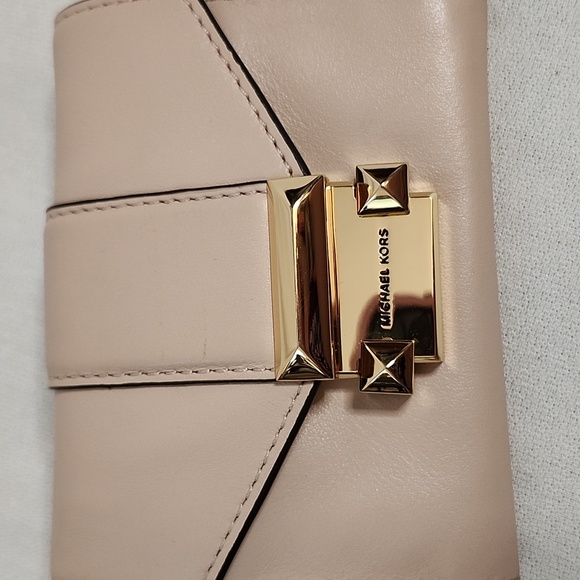 Michael Kors Whitney Pink Leather Wallet with Gold Chain and ID Holder - Picture 2 of 16